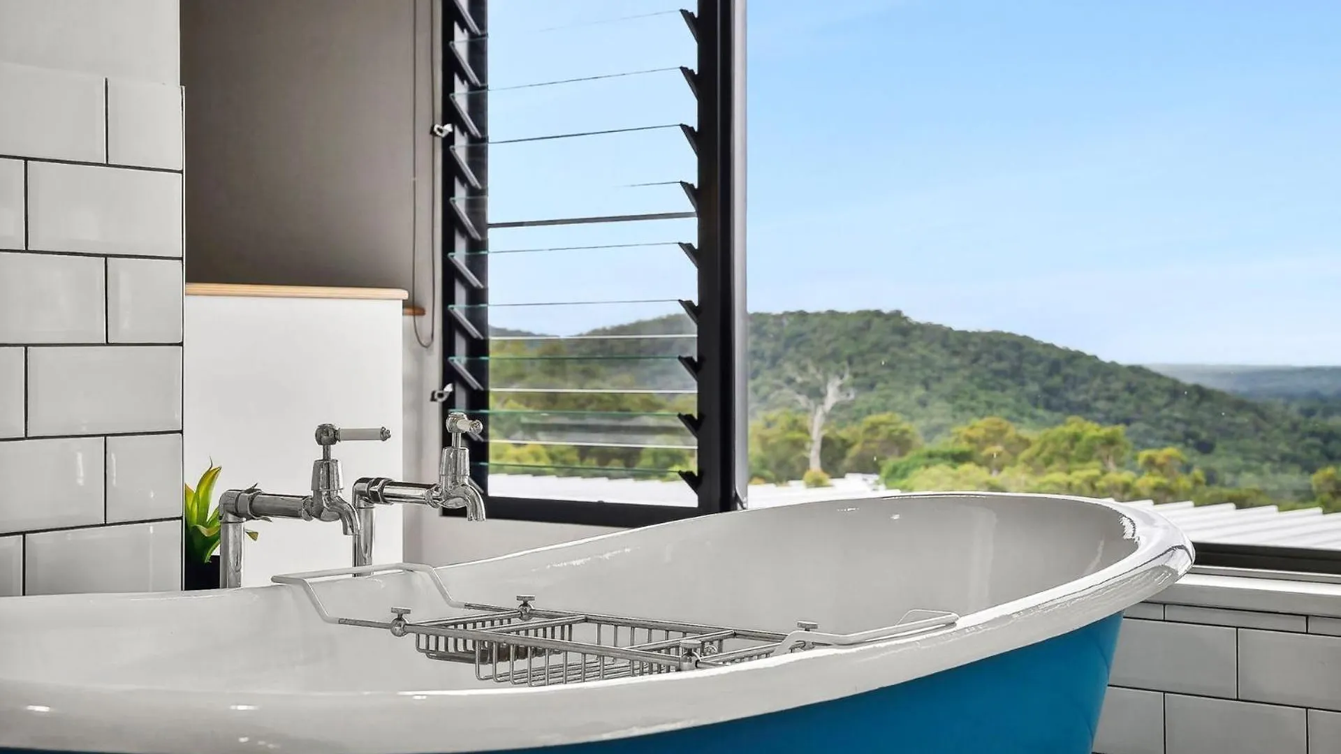 Coolum Scenic Getaway - Mountain & Ocean Views Only 15 Minutes From The Beach Yandina Creek 0*,  Австралия